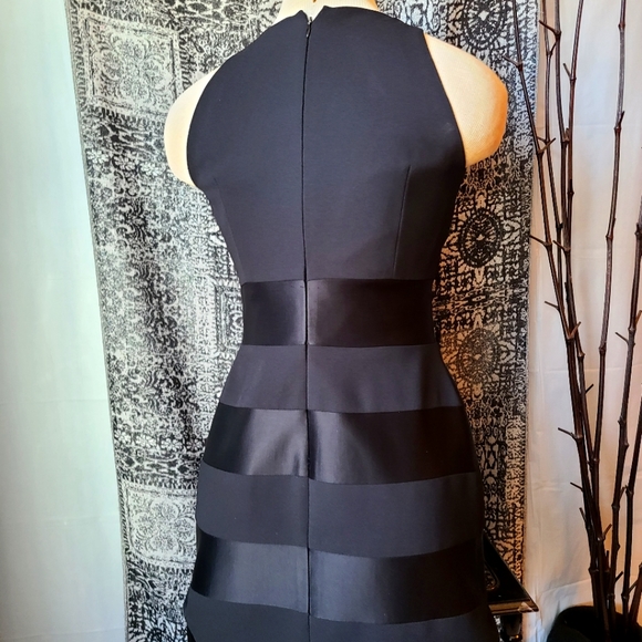 LAUNDRY SHELLI SEGAL...BEAUTIFUL DRESS.. - Picture 3 of 6